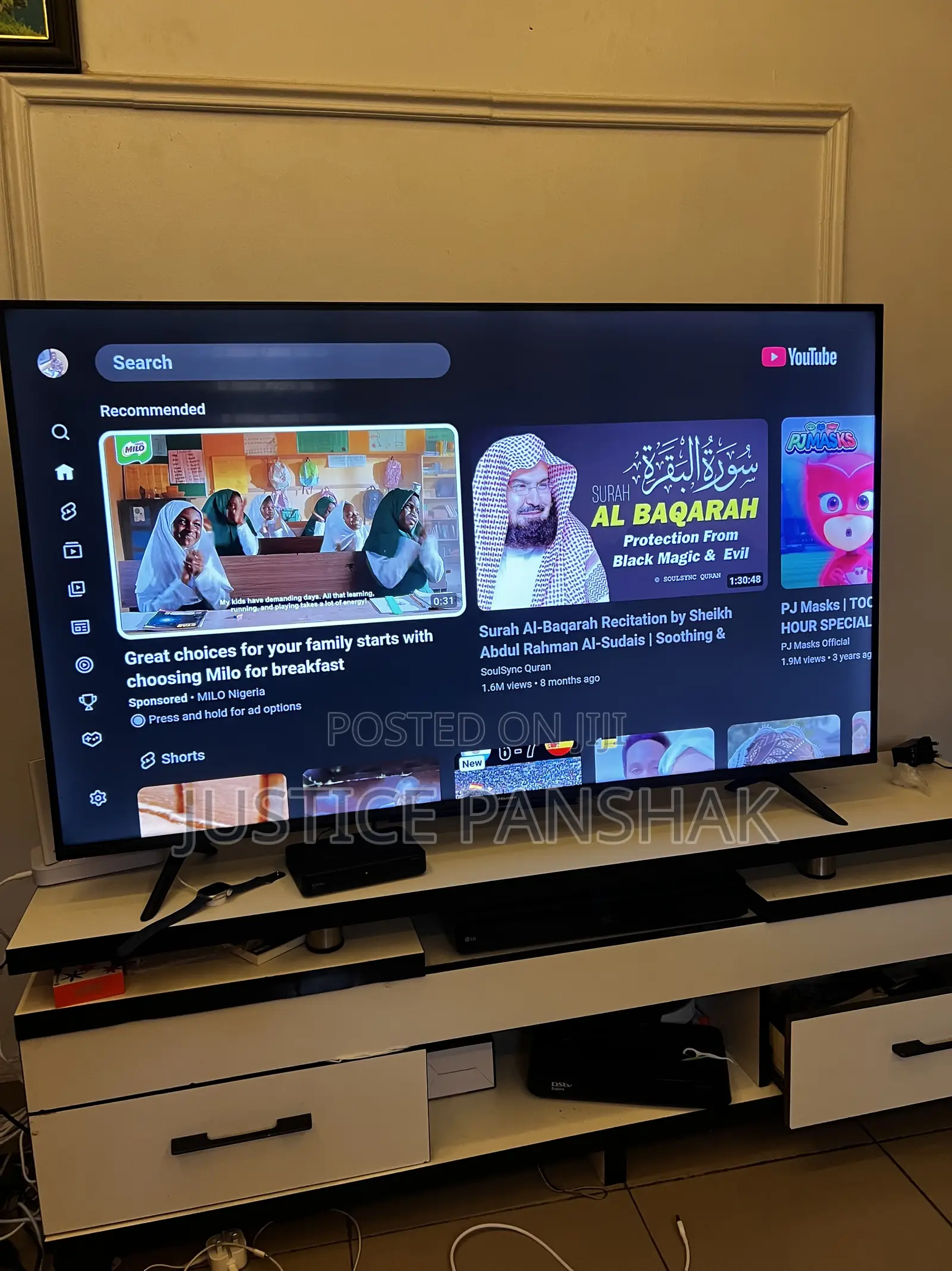 55 Inches Hisense Smart TV