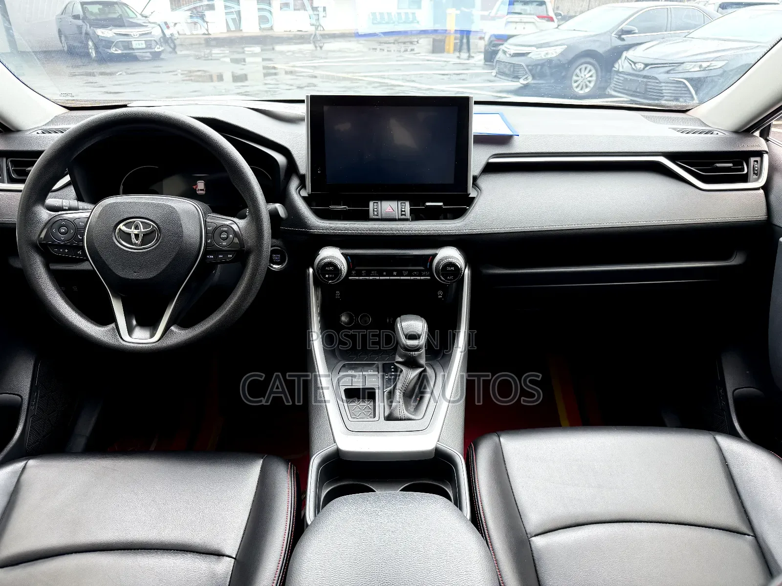 Toyota RAV4 Limited 2022 White