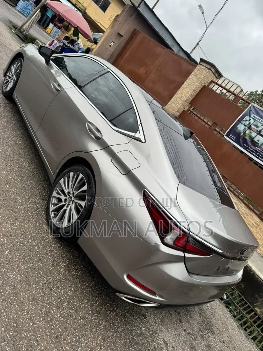 Lexus ES 350 Luxury FWD 2019 Gold