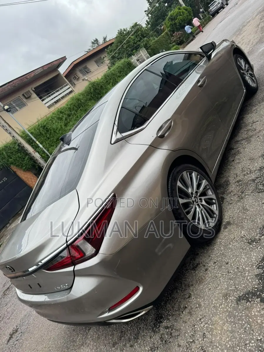 Lexus ES 350 Luxury FWD 2019 Gold