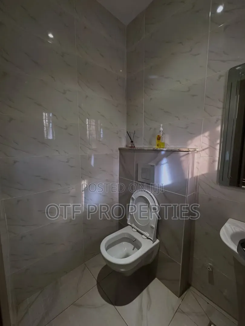 3bdrm Apartment in Wuye for sale