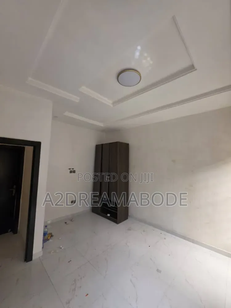 2bdrm Apartment in Omole Phase 2 for rent