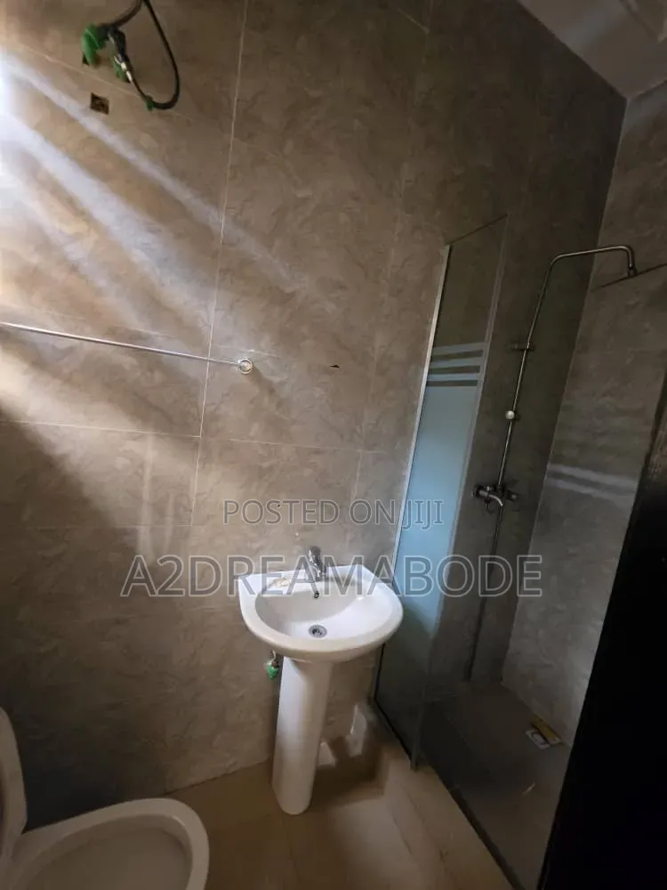 2bdrm Apartment in Omole Phase 2 for rent