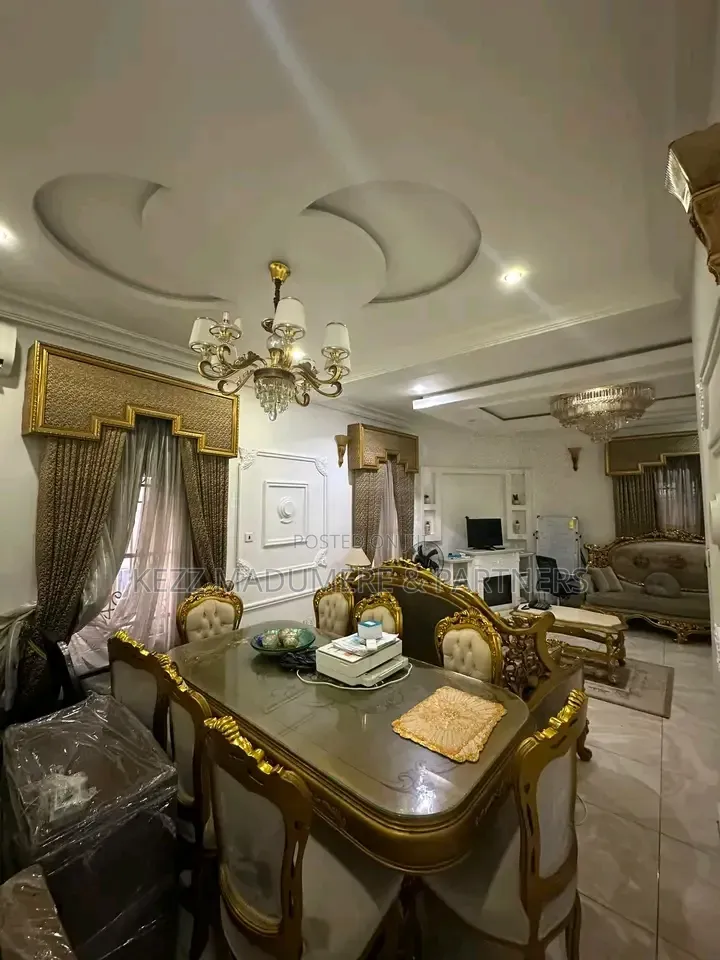 4bdrm Duplex in Mandela Est for sale