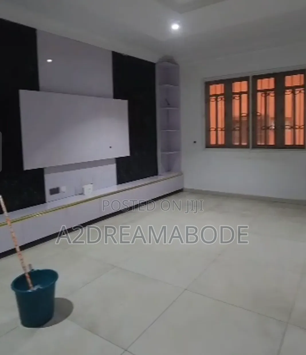 4bdrm Duplex in Yaba, Alagomeji for rent
