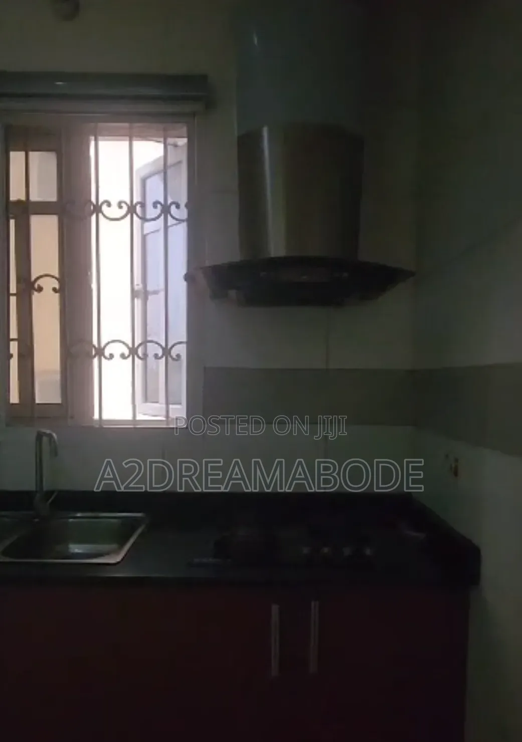 4bdrm Duplex in Yaba, Alagomeji for rent