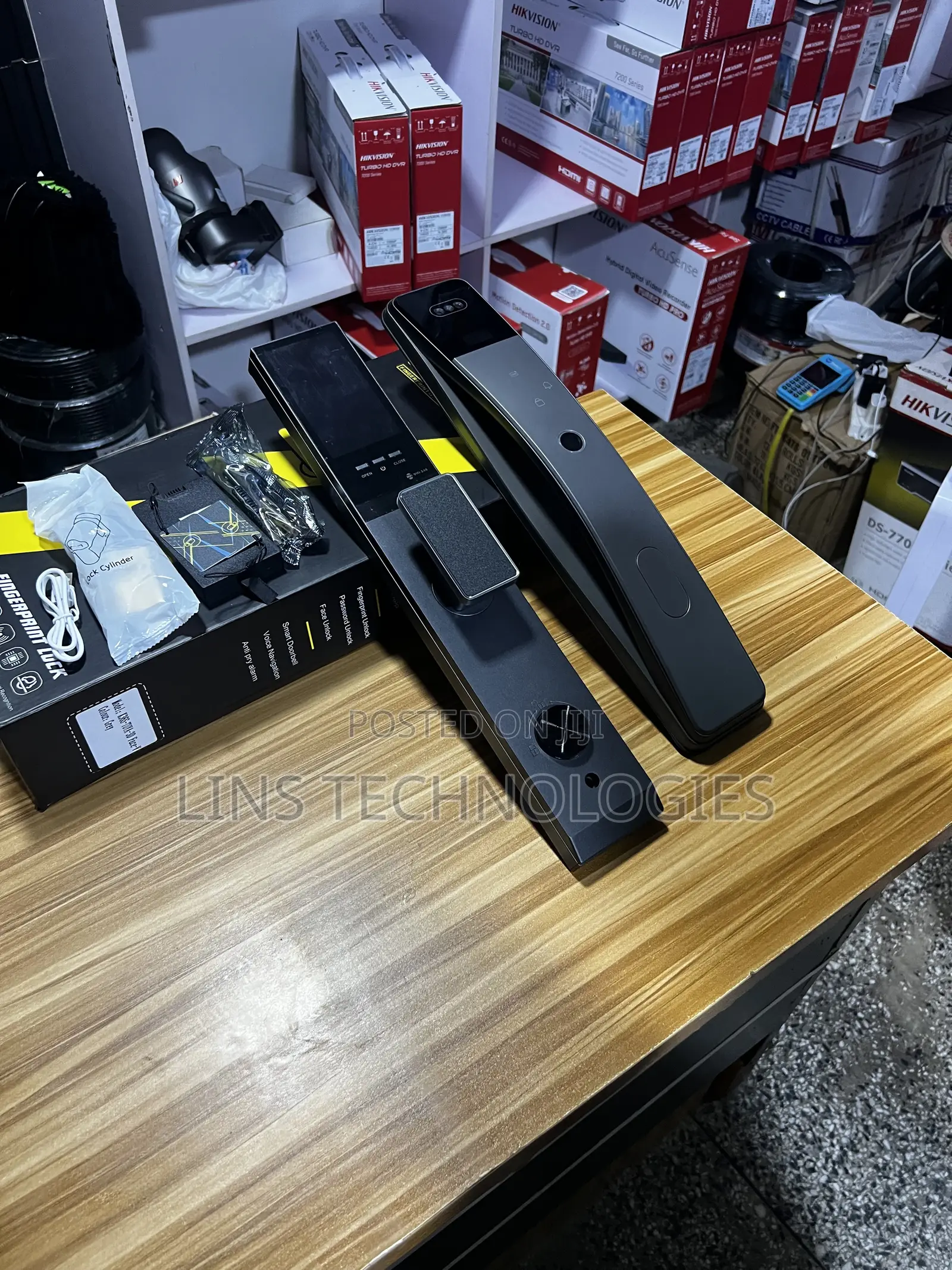 Smartlock (Versatile Keyless Entry)
