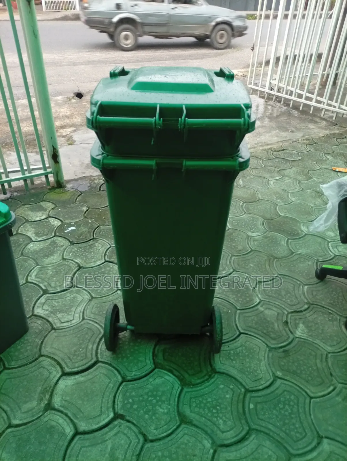 120 Litters Waste Bin