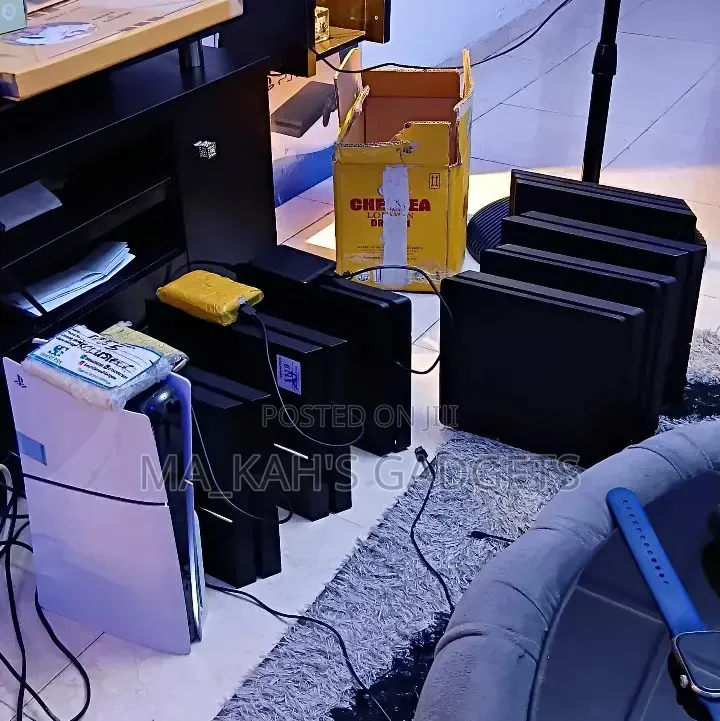 Direct UK Used PS4 Slim and Fat Console Still Available