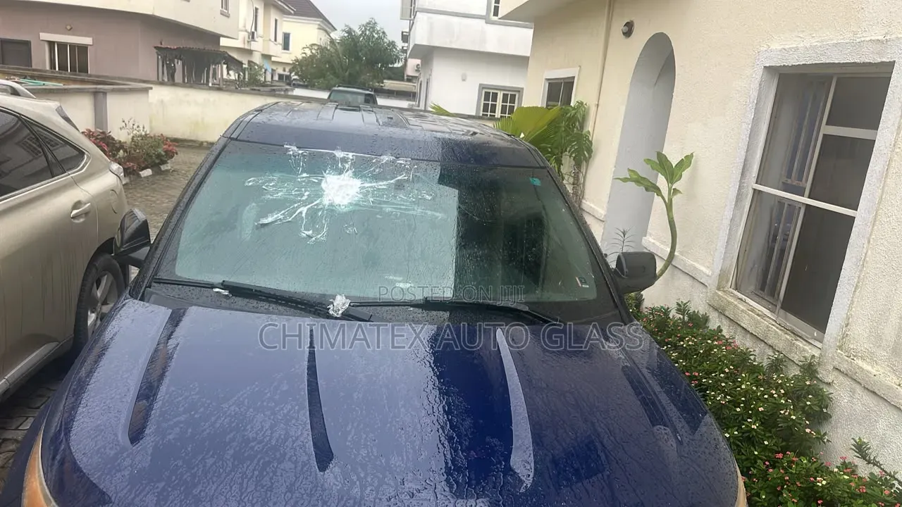 Ford Explorer 2014 Windscreen Glass Available Installed at Chimatex