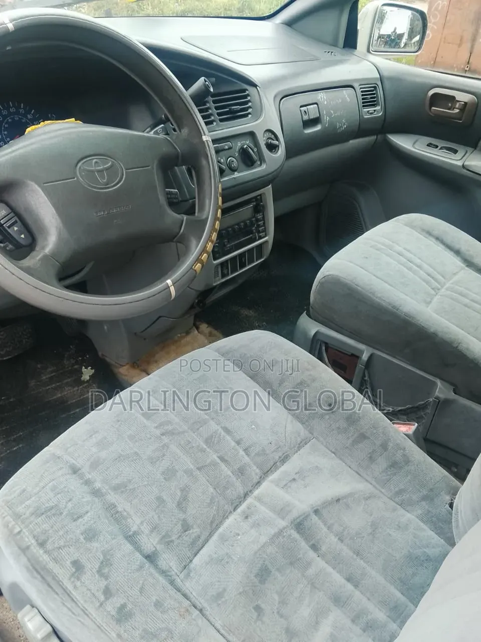 Toyota Sienna 2003