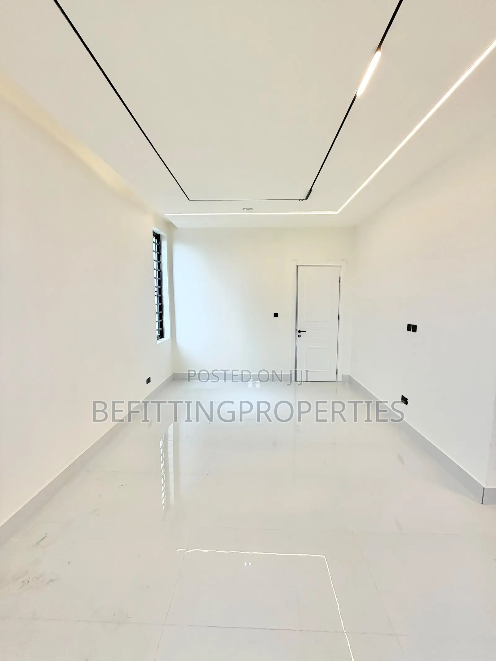 5bdrm Duplex in Lekki for sale