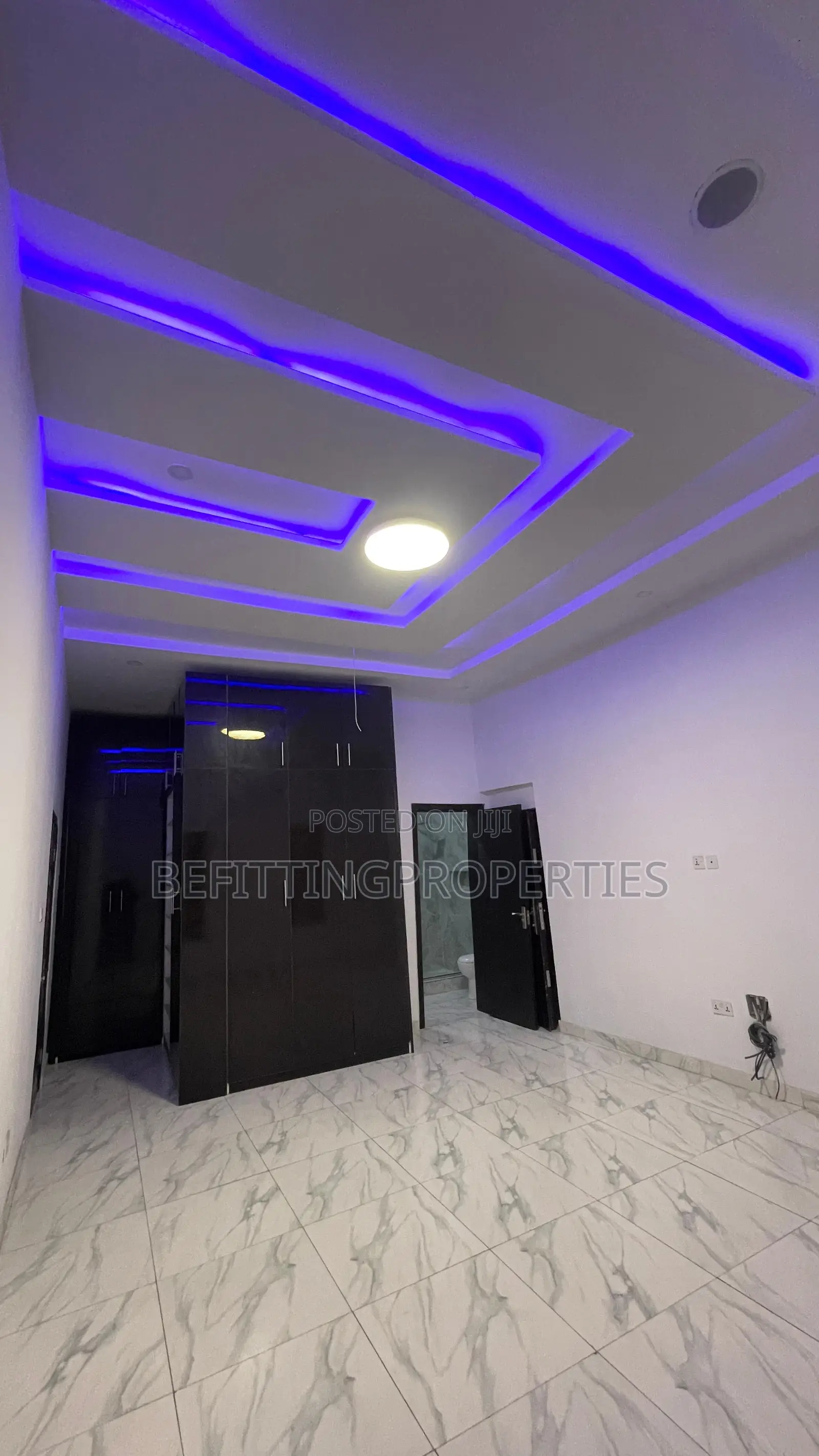 5bdrm Duplex in Lekki for sale