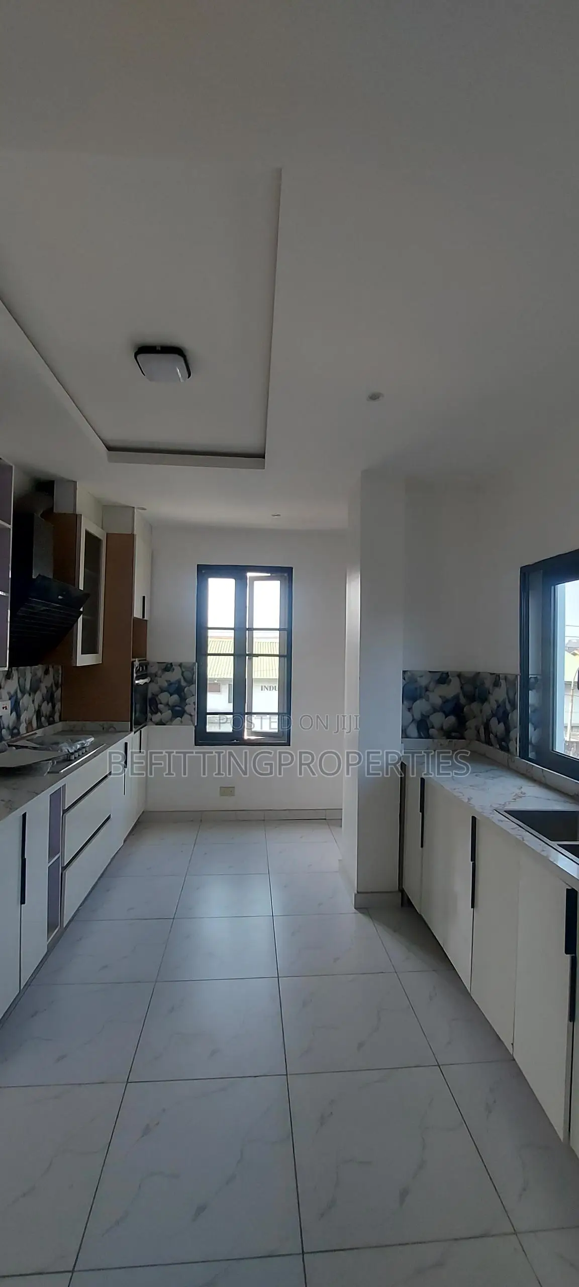 4bdrm Duplex in Ilupeju for sale