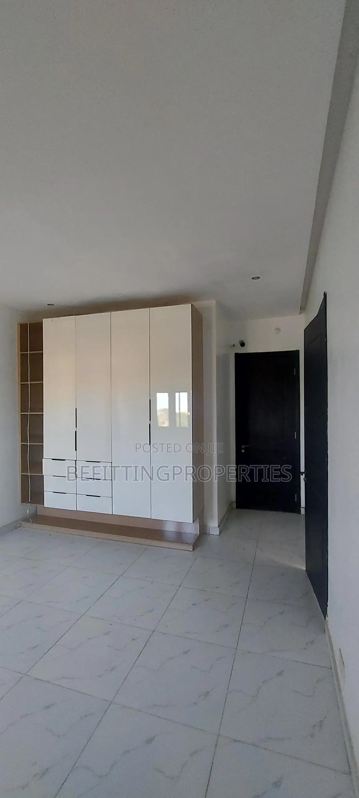 4bdrm Duplex in Ilupeju for sale