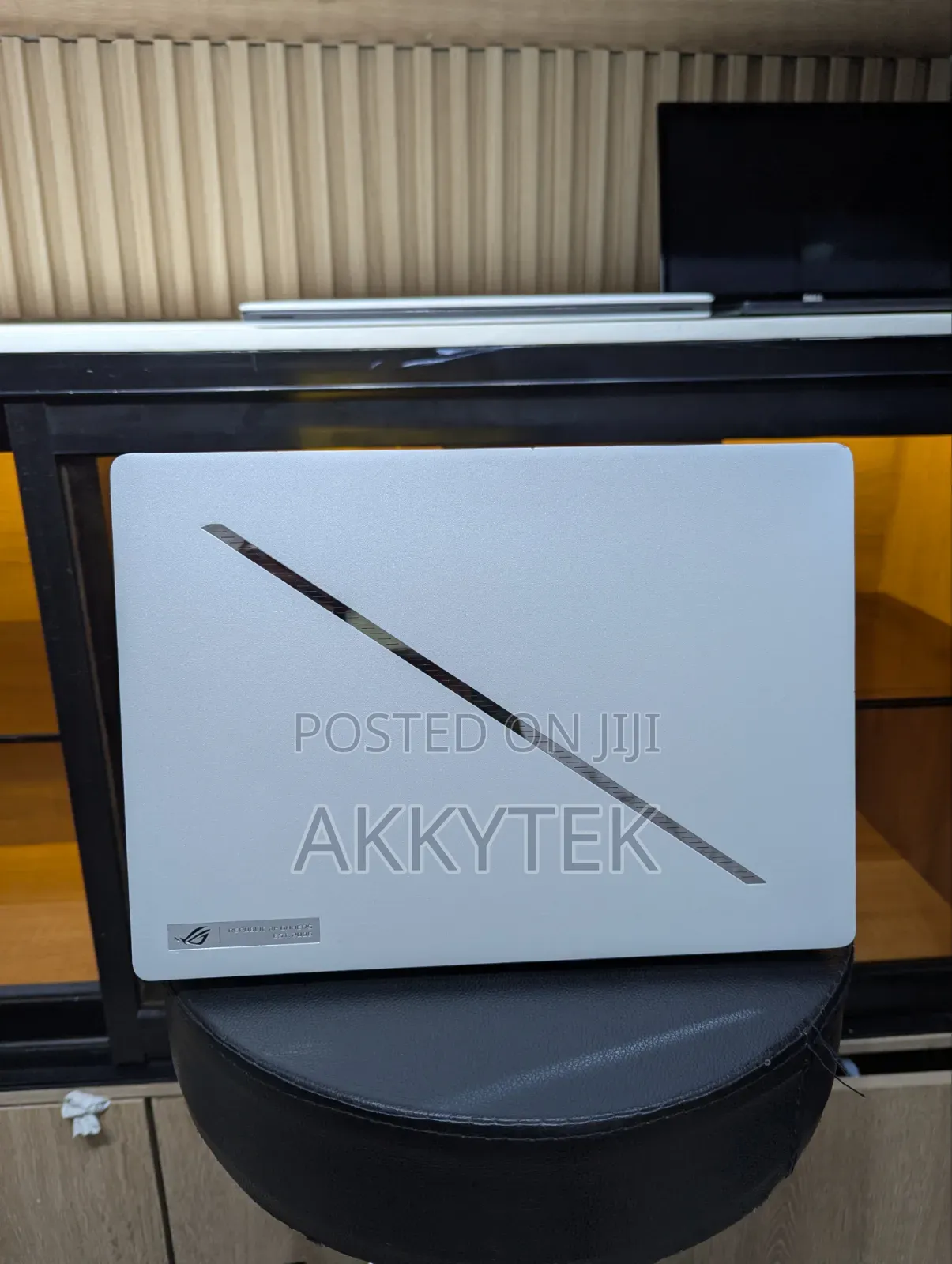 Laptop Asus ROG Zephyrus G14 16GB AMD Ryzen 9 SSD 1T