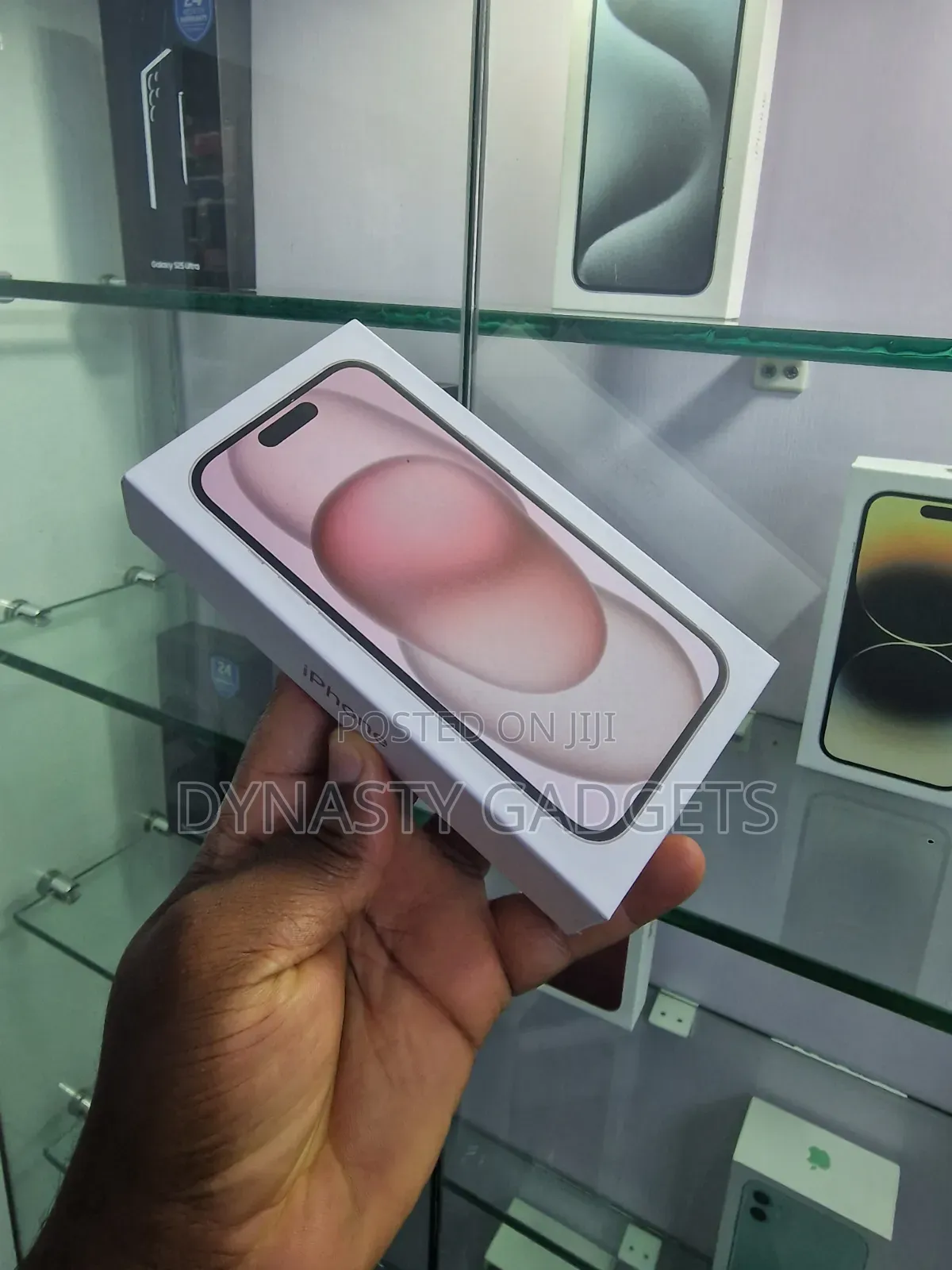 New Apple iPhone 15 128 GB Pink