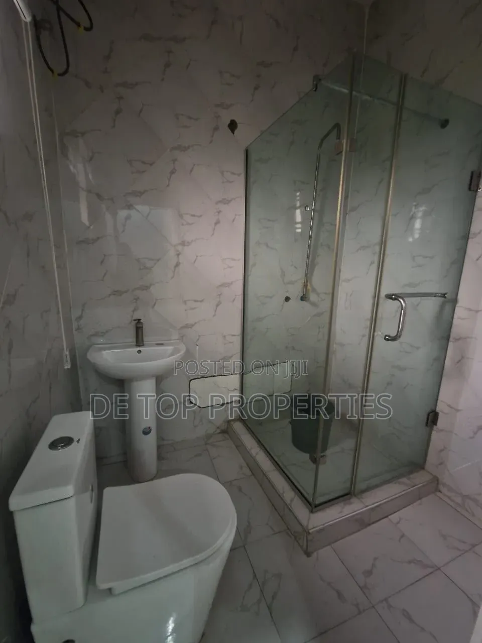 4bdrm Duplex in Lekki County for rent