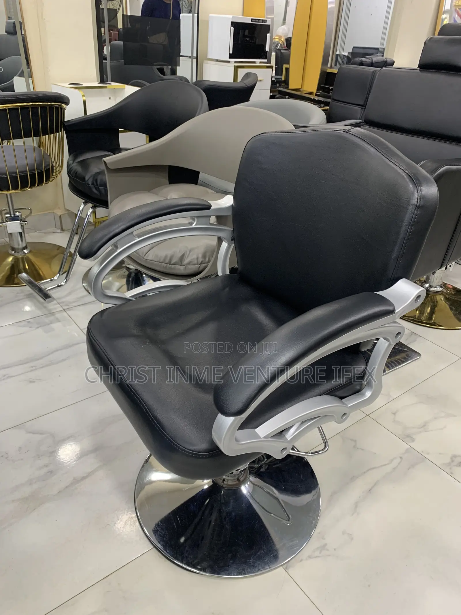 Salon Chair