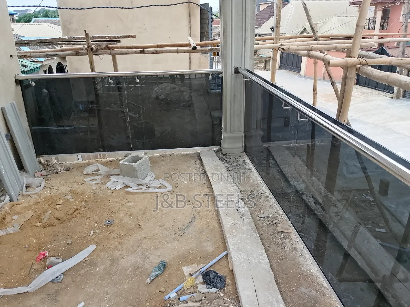 Paramount 10m Grey Glass