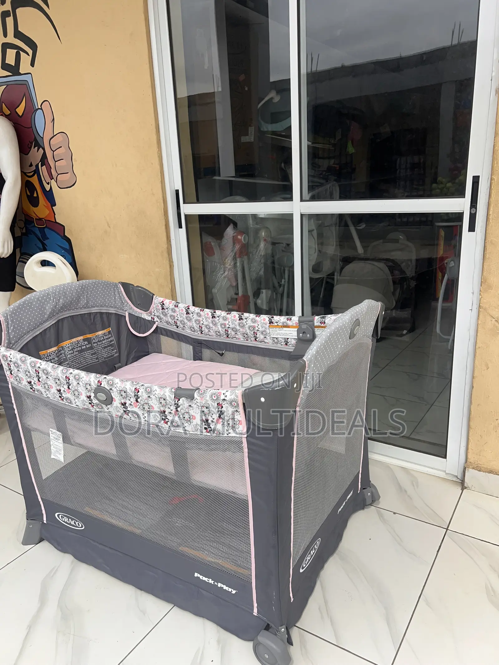 Graco Solid Imported Baby Cot With Mosquito Net