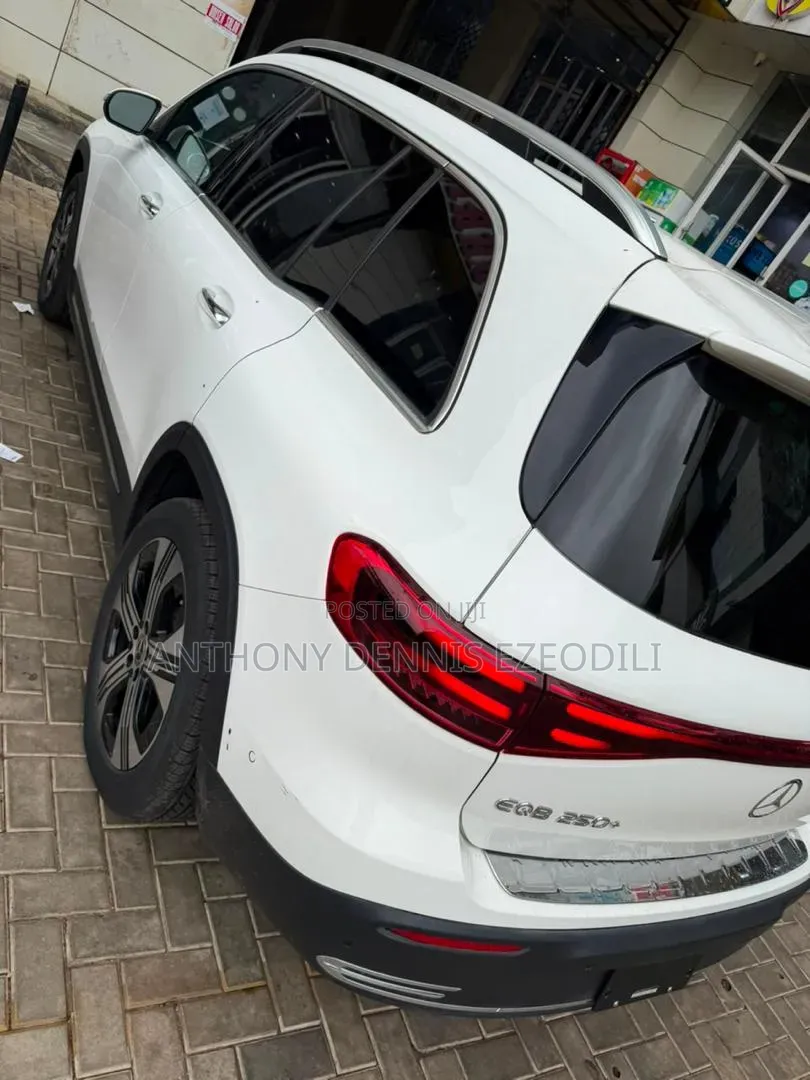 Mercedes-Benz EQB 2024 White