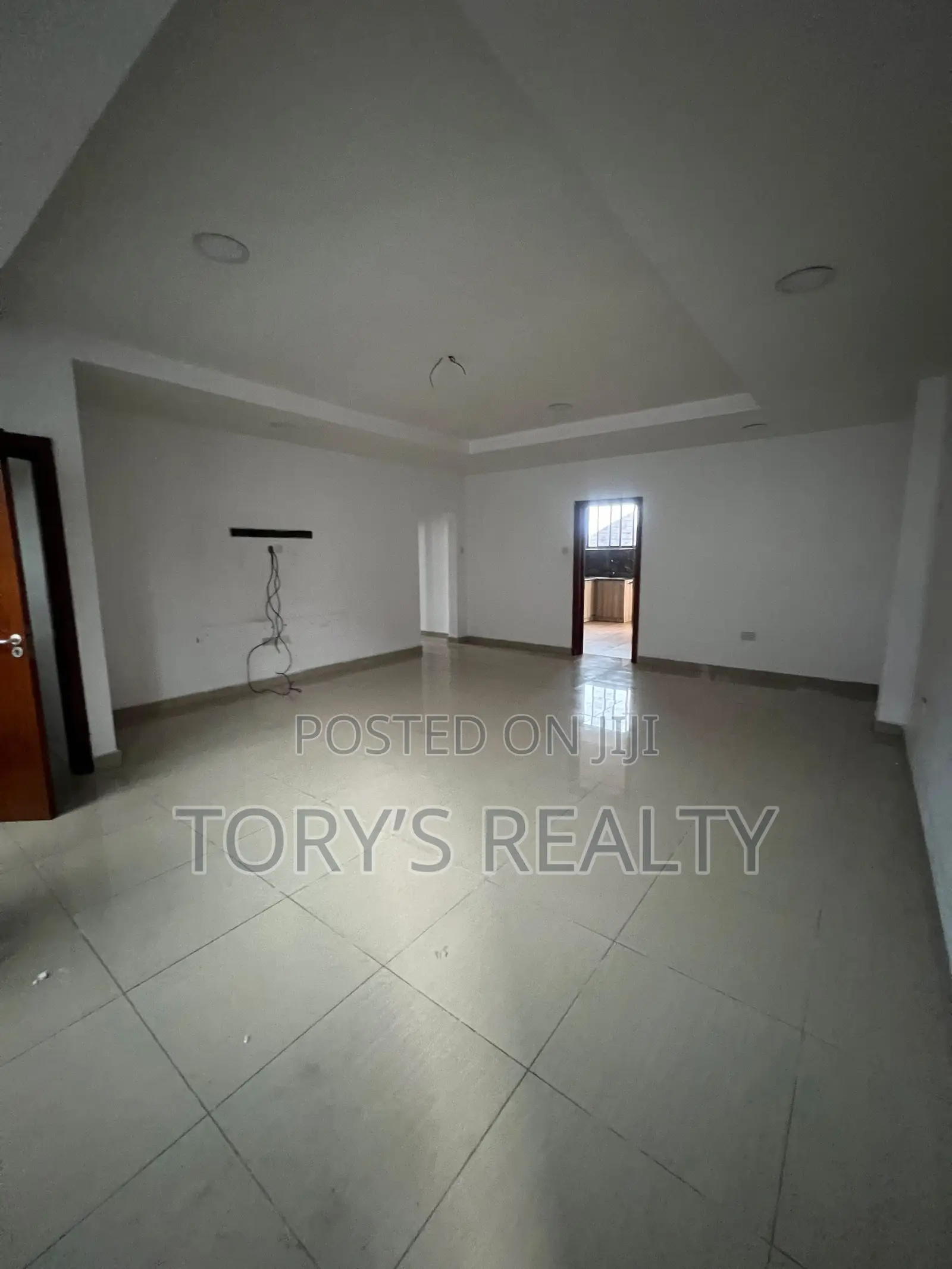 3bdrm Apartment in Lekki Phase 1 for rent