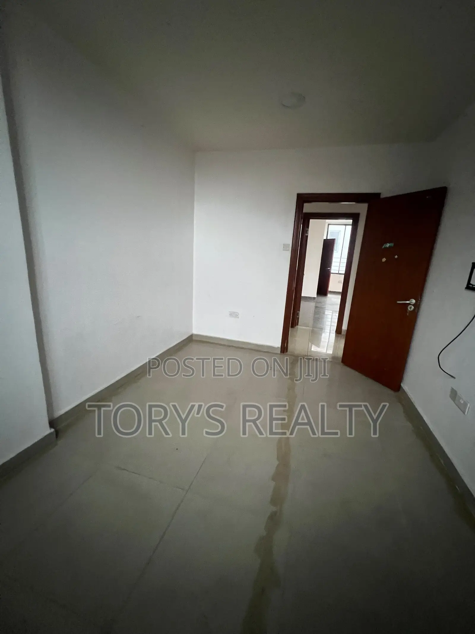 3bdrm Apartment in Lekki Phase 1 for rent