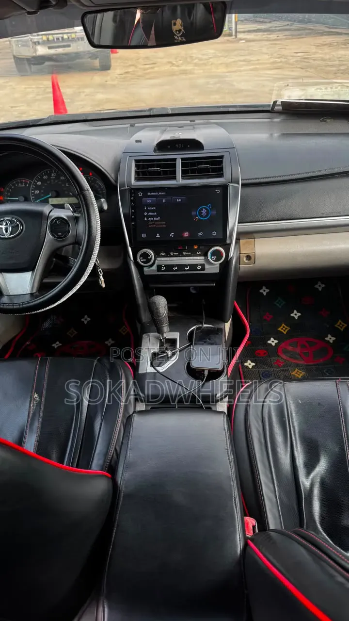 Toyota Camry LE 4dr Sedan (2.5L 4cyl 6A) 2013 Black