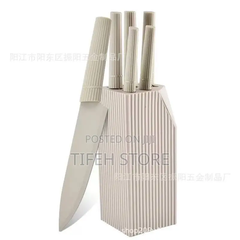 Set of Knife With Stand