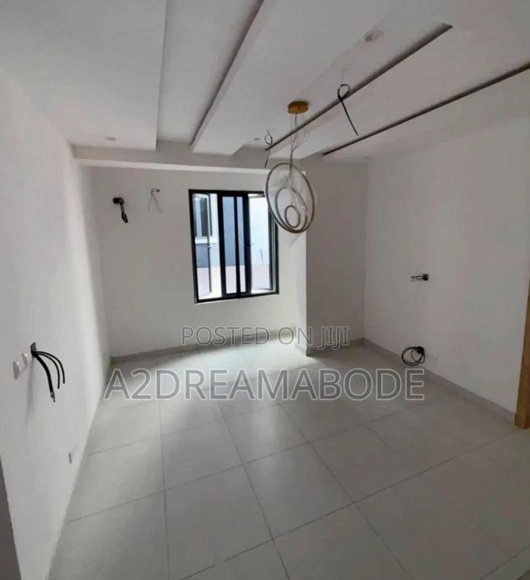 4bdrm Duplex in Ikeja, Adeniyi Jones for rent