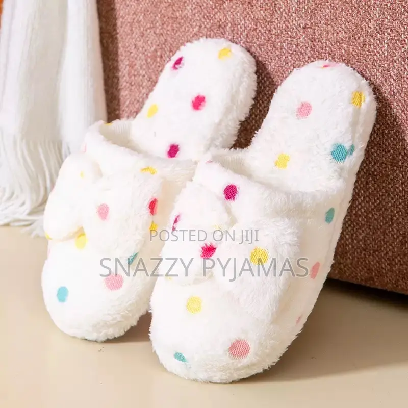 Polka Dot Plush Bow Slippers - Cozy Indoor House Shoes