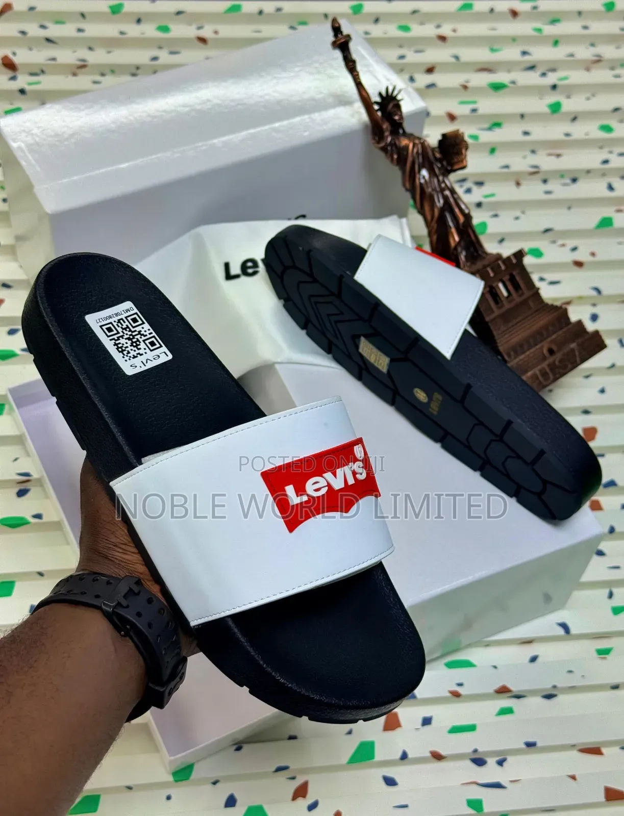 Top Quality Levi's Slide Frank 7i