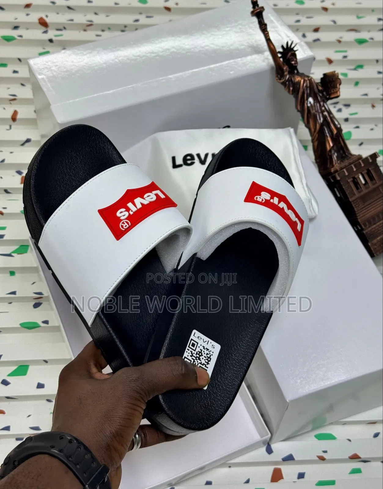 Top Quality Levi's Slide Frank 7i