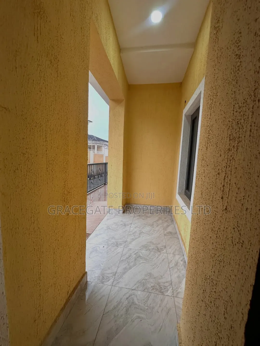 2bdrm Block of Flats in Gwarinpa Main, Life Camp for rent