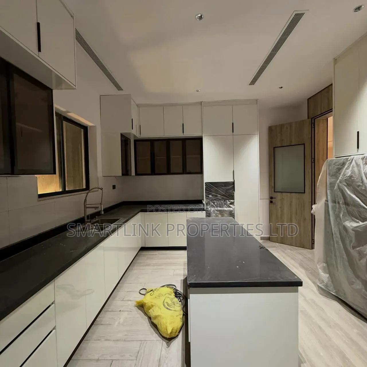 5bdrm Duplex in Maitama Main, Abuja for sale