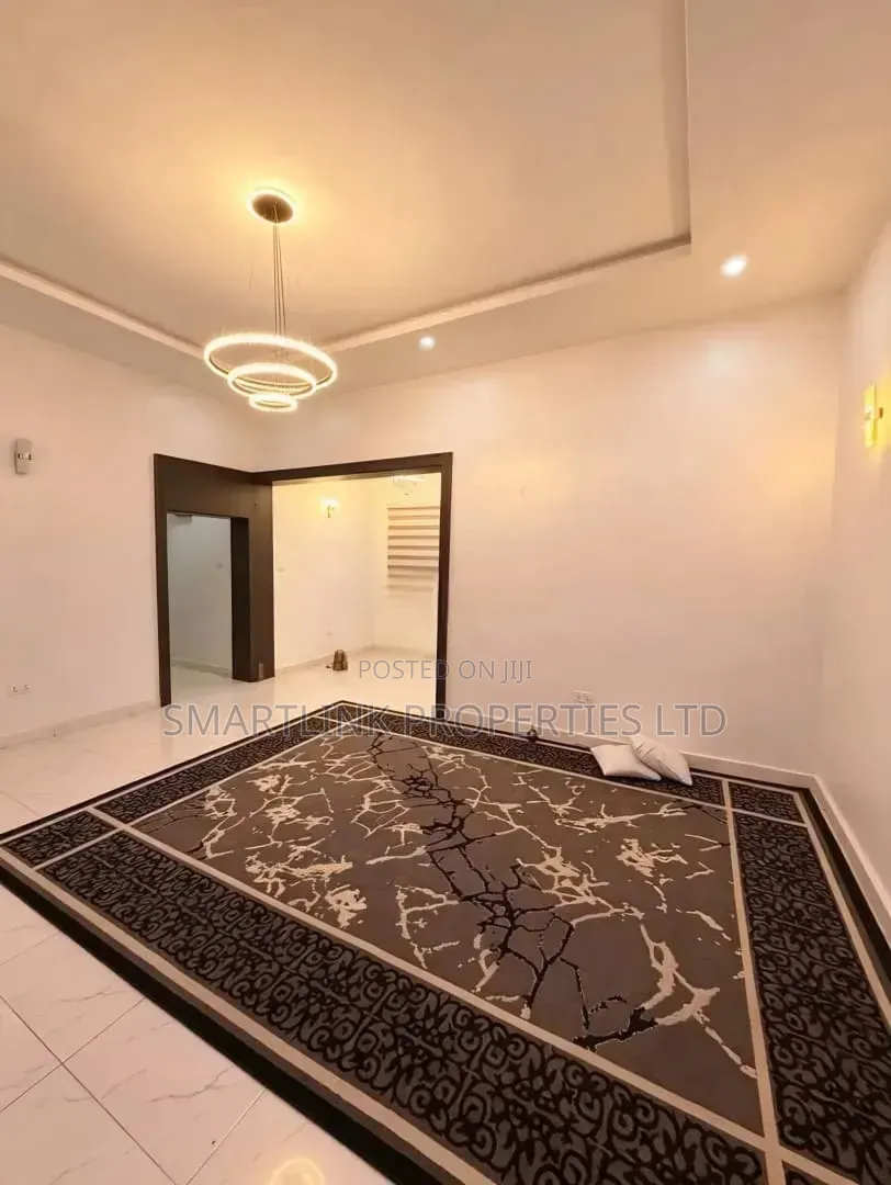 3bdrm Apartment in Wuye Main, Abuja for sale