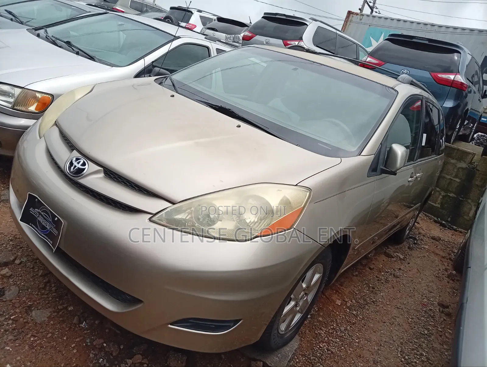 Toyota Sienna 2006 Gold