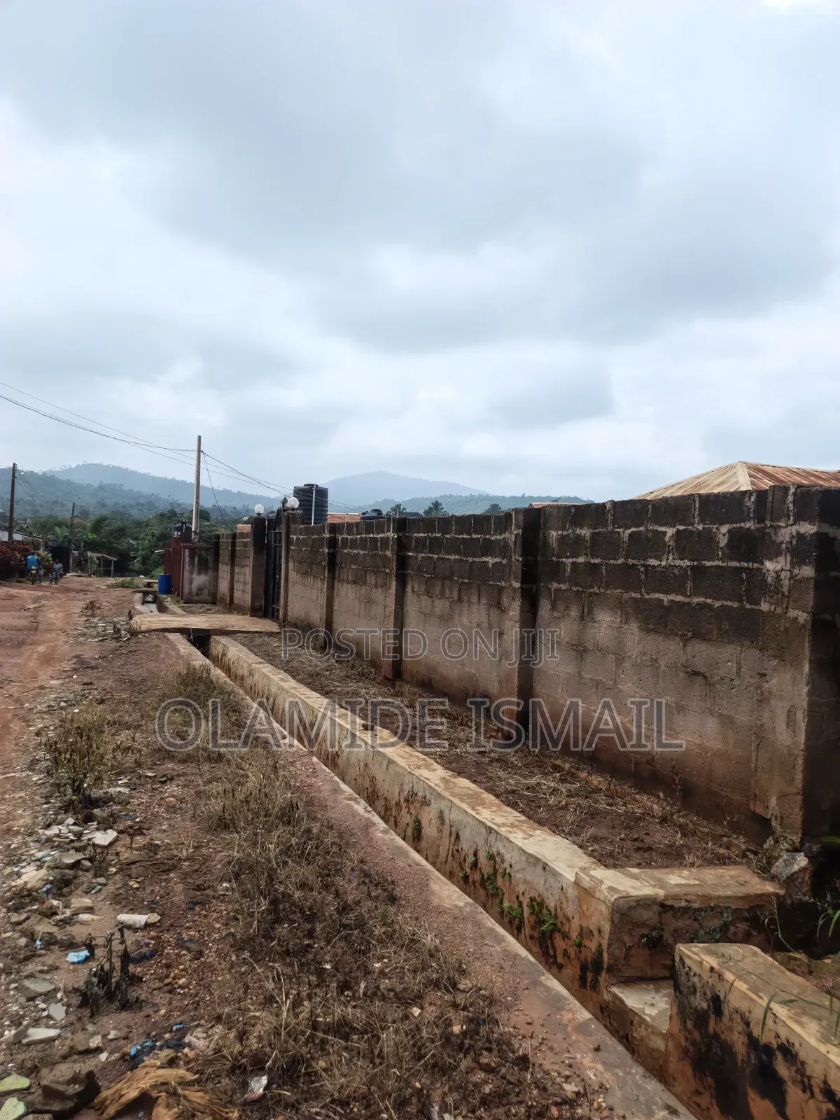 5bdrm Bungalow in Ife City for sale