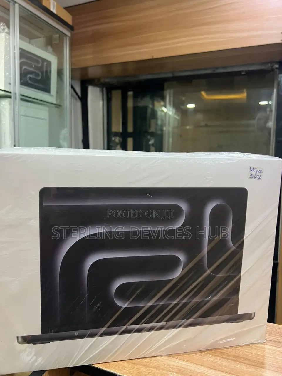 New Laptop Apple MacBook Pro 2026 M5 Max 36GB Apple M5 Max SSD 2T
