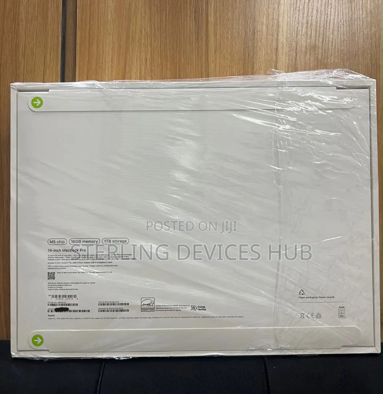 New Laptop Apple MacBook Pro 2025 M5 16GB Apple M5 SSD 1T