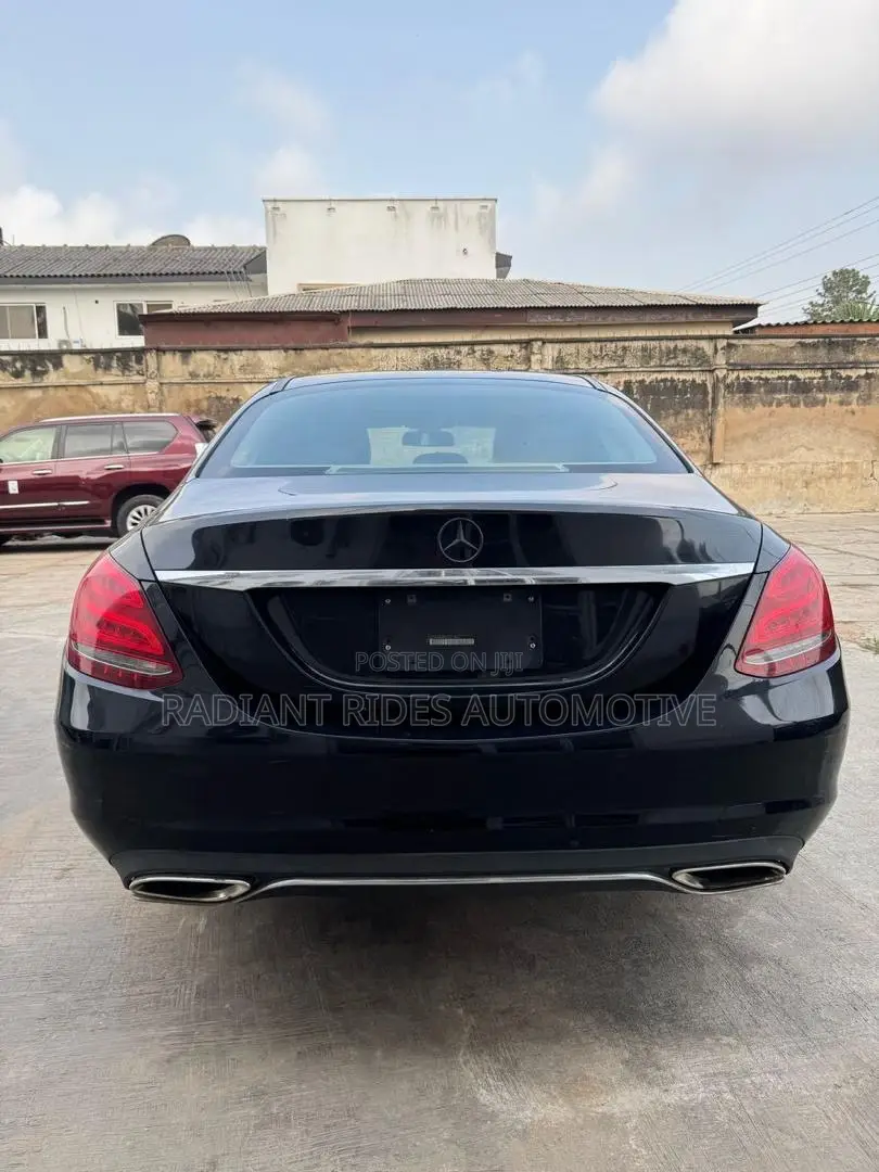 Mercedes-Benz C300 Luxury 4Matic Sedan AWD (2.0L 4cyl 7A) 2016 Black
