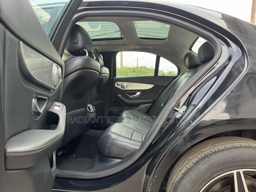 Mercedes-Benz C300 Luxury 4Matic Sedan AWD (2.0L 4cyl 7A) 2016 Black