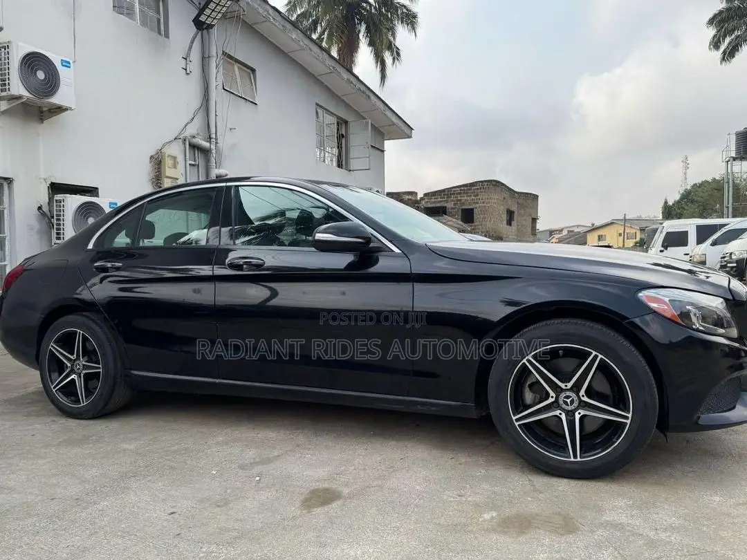 Mercedes-Benz C300 Luxury 4Matic Sedan AWD (2.0L 4cyl 7A) 2016 Black