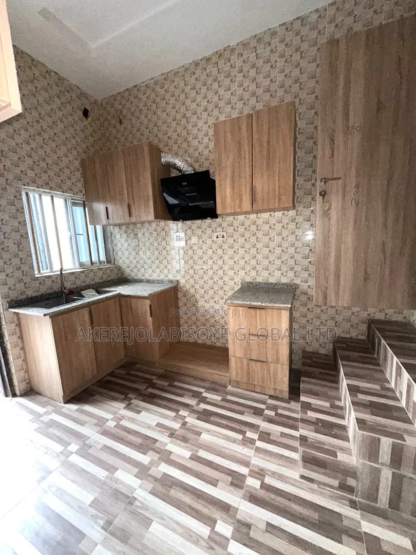 3bdrm Duplex in Asokoro Abuja for rent
