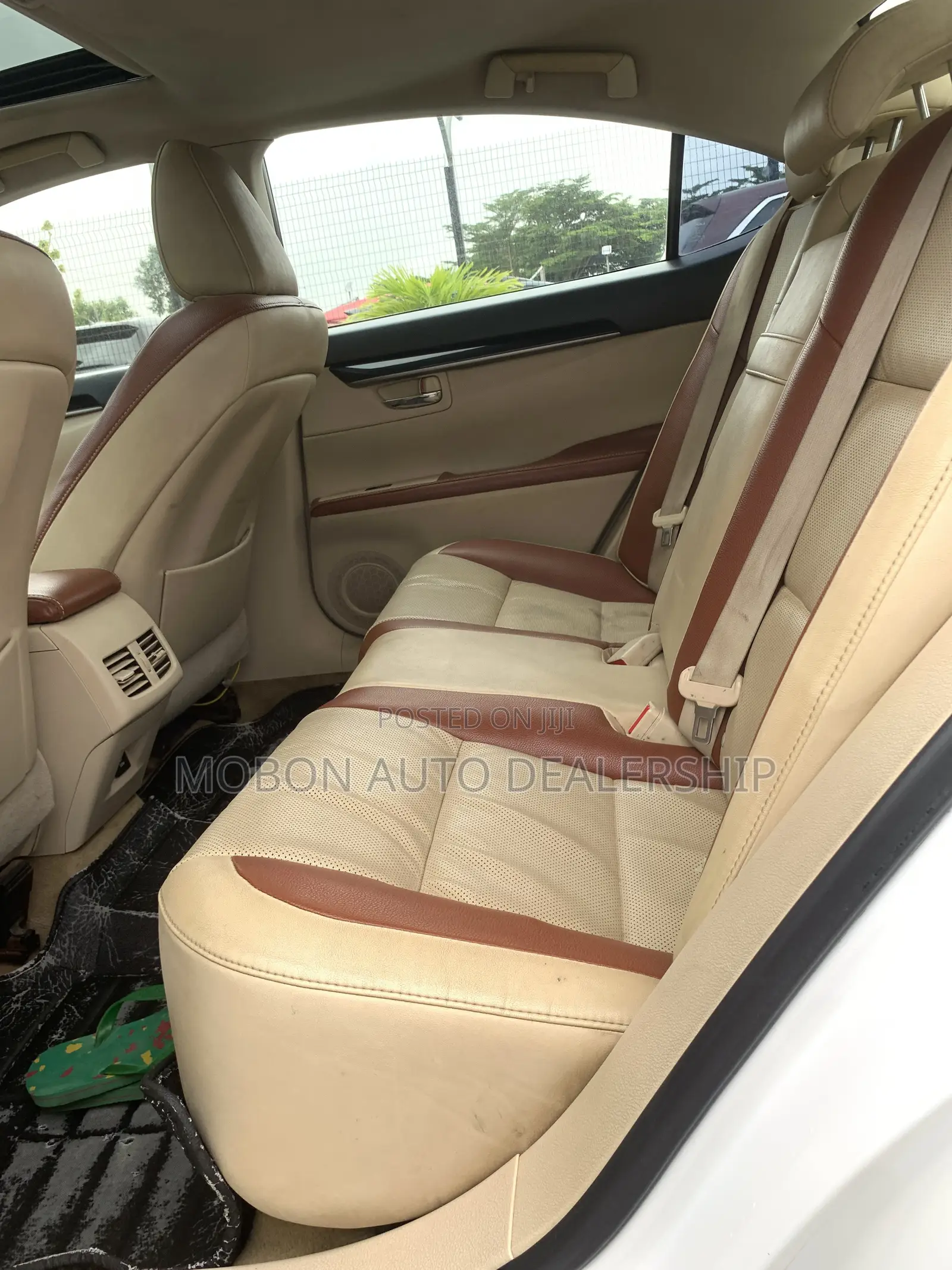 Lexus ES 2015 White