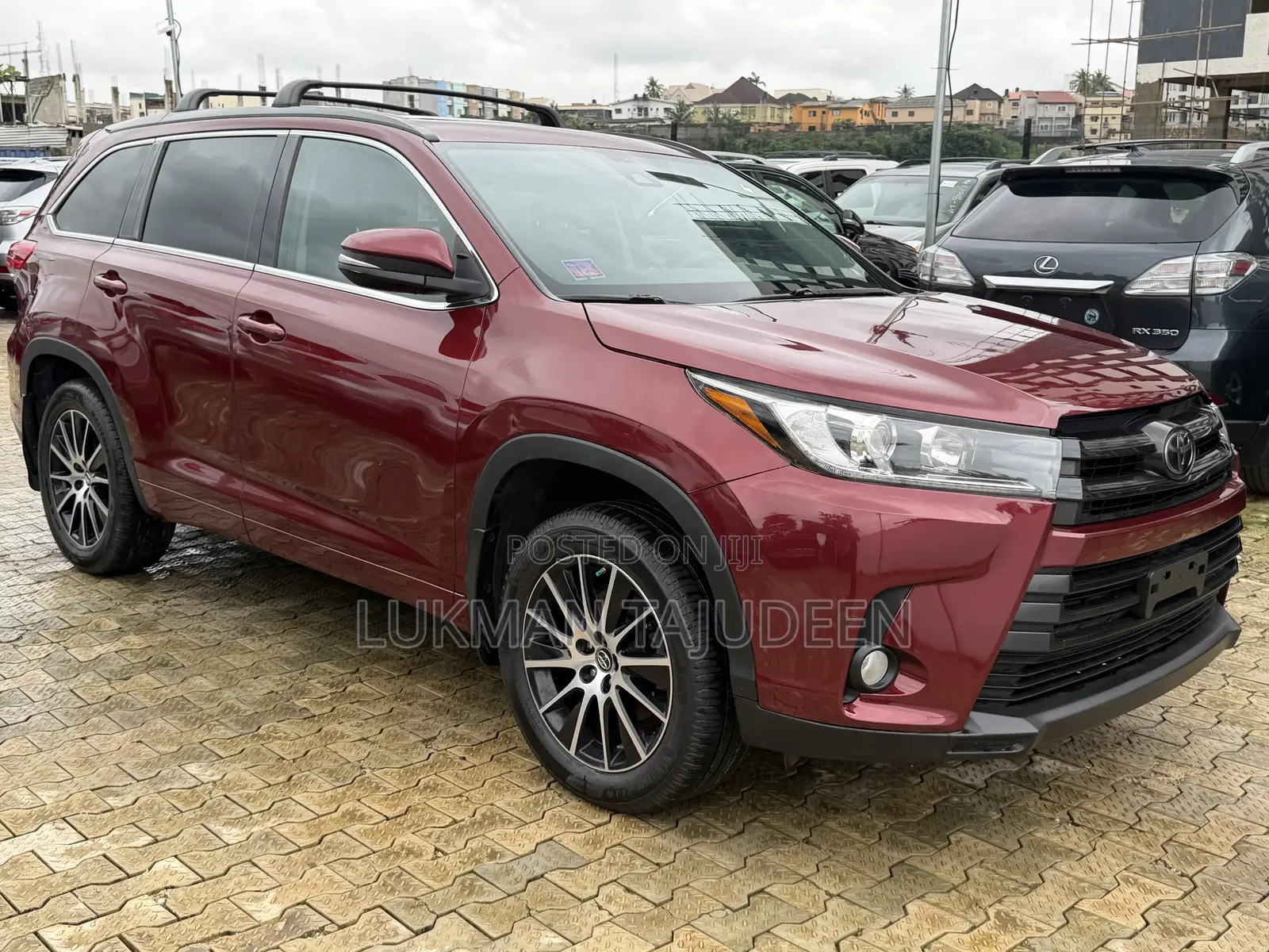 Toyota Highlander SE 4x4 V6 (3.5L 6cyl 8A) 2017 Red