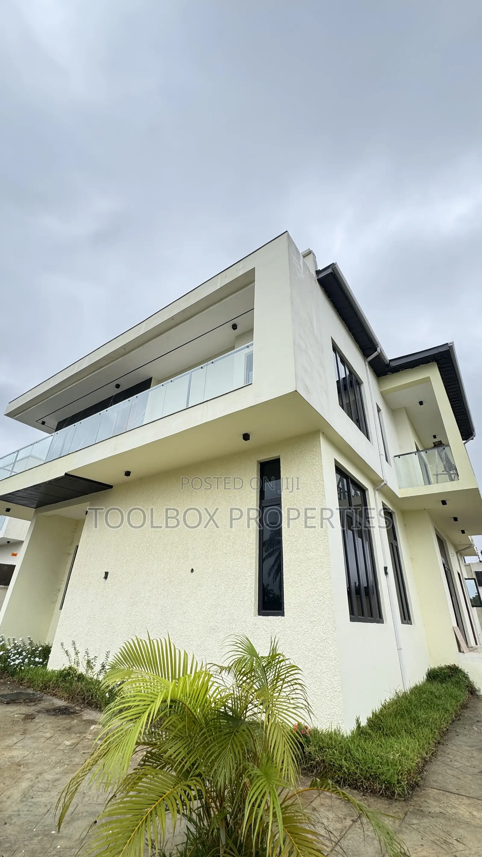 4bdrm Duplex in Kolapo  Ishola G.R.A, Akobo for sale