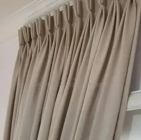 Triple Pleat Design Curtain