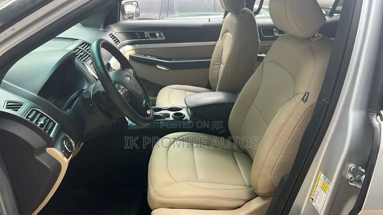 Ford Explorer 2017 Silver